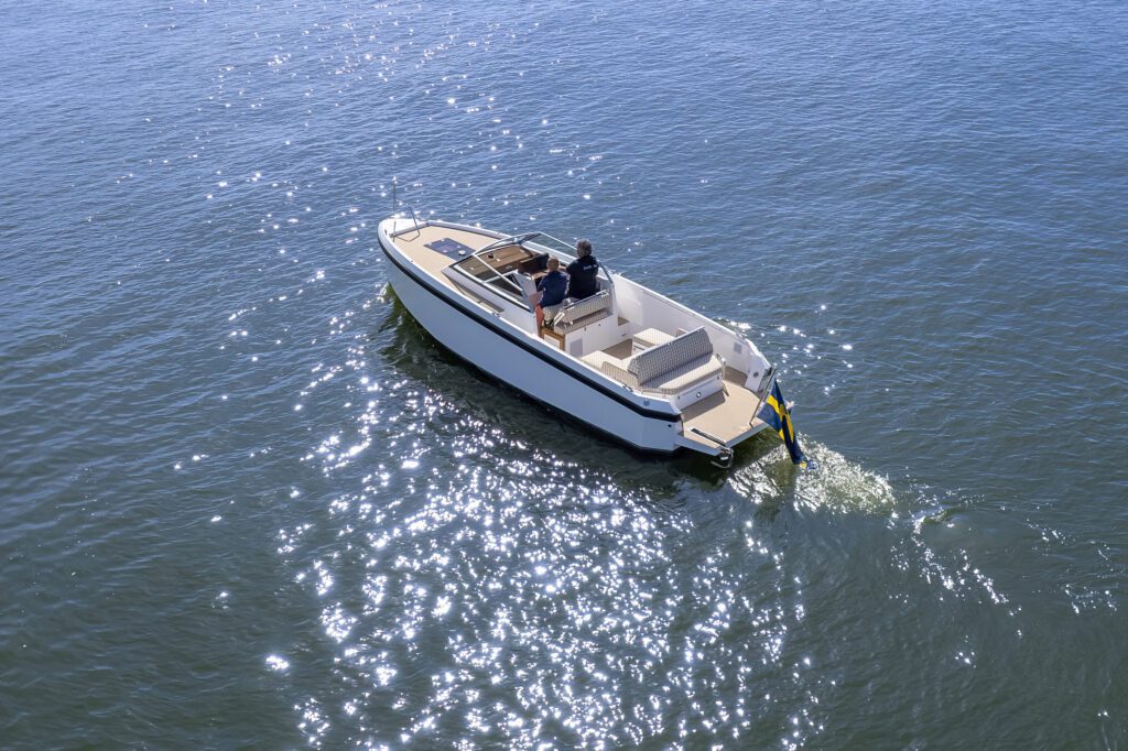 delta 26 open