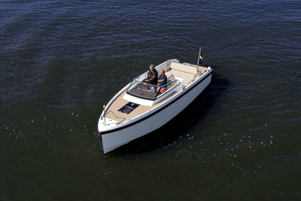 delta 26 open