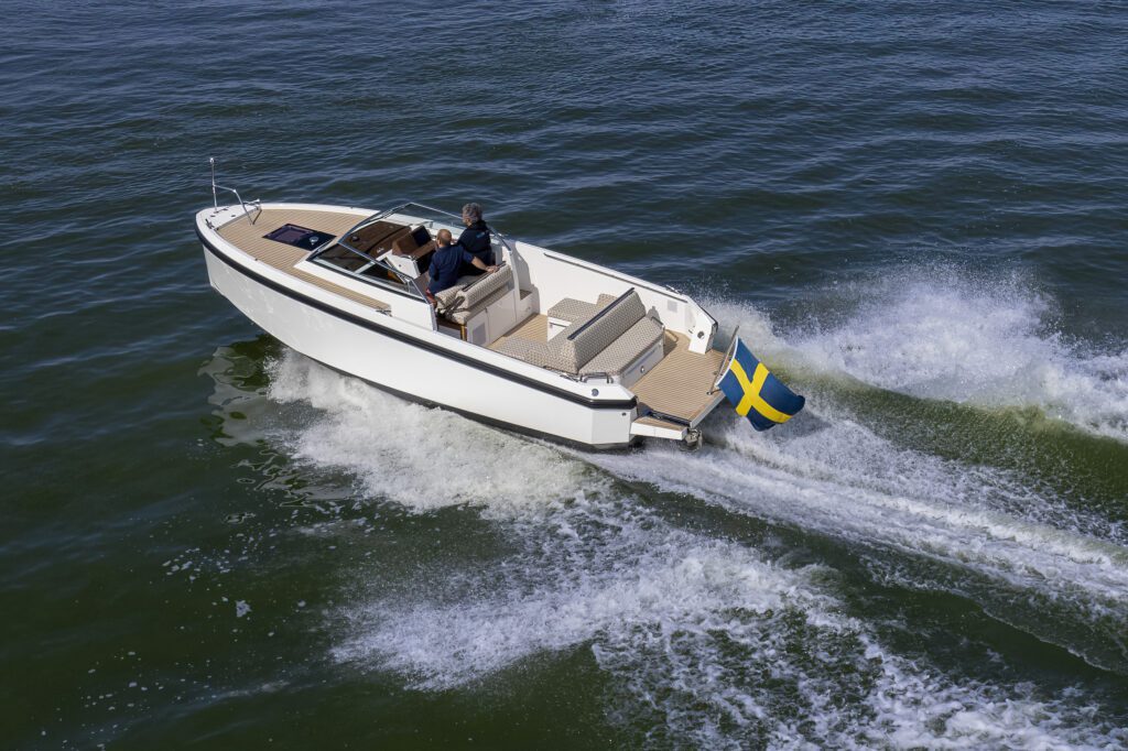 delta 26 open