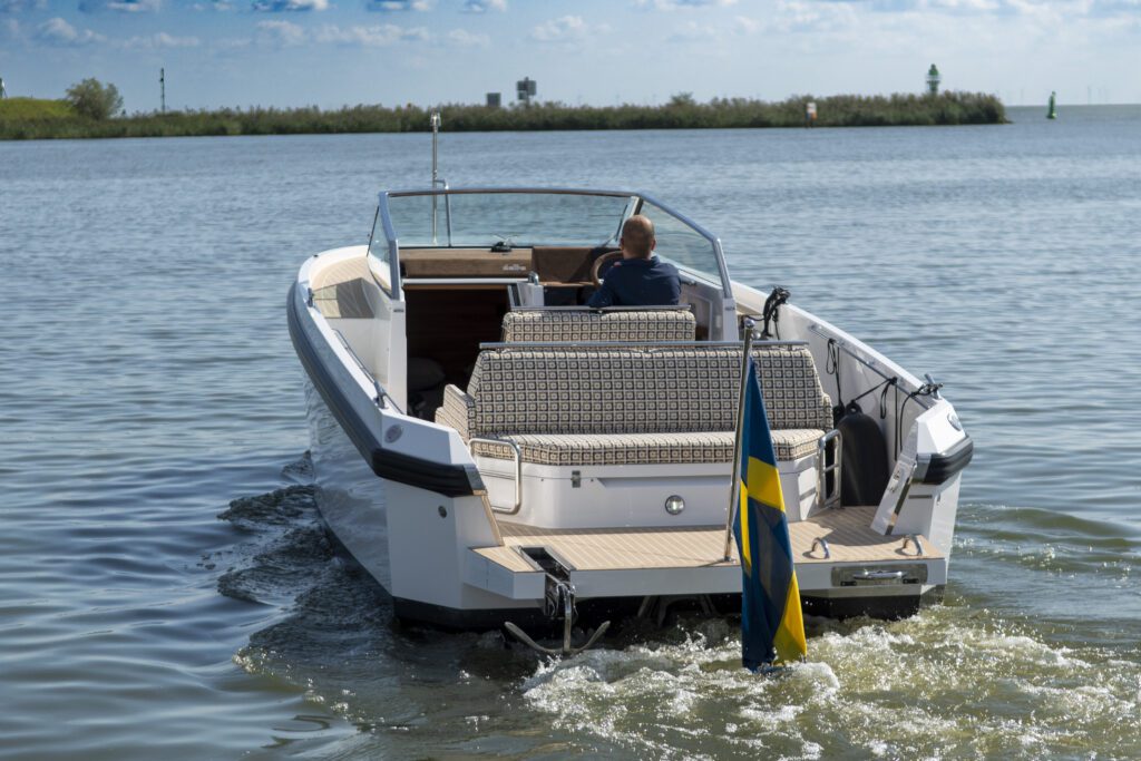 delta 26 open